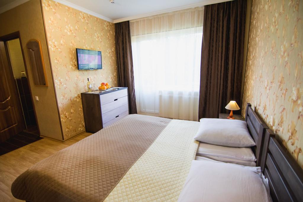 Lileya Hotel Polyana  Exterior photo